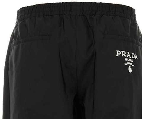 PRADA 黑色直筒弹力腰休闲短裤 SPH218-107L-F0002-S-221 Shop PRADA 黑色直筒弹力腰休闲短裤 SPH218-107L-F0002-S-221