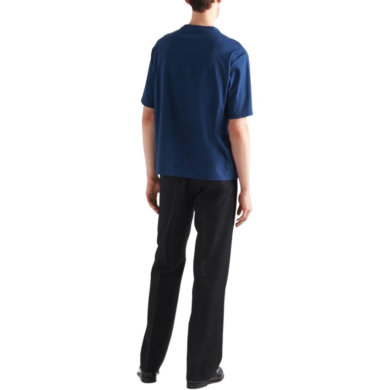 Shop 프라다 블루 오버사이즈 로고 프린트 크루넥 티셔츠. UJN897-14LB-F0008-S-OOO