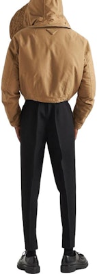 PRADA 棕色纯色连帽休闲夹克. SGC344-1V3W-F0594-S-232 Shop PRADA 棕色纯色连帽休闲夹克. SGC344-1V3W-F0594-S-232