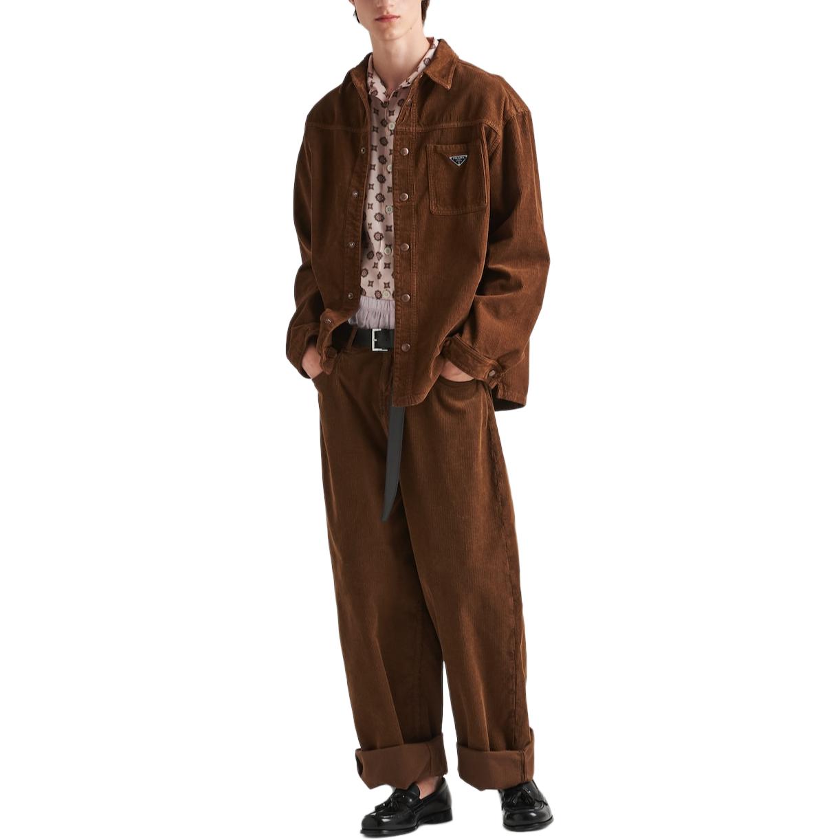 Lookbook 프라다 캐러멜 긴팔 셔츠 - 가슴 포켓 & 버튼 칼라 GEC090-1449-F098L-S-232