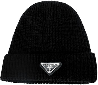 PRADA Topi Rajut Cashmere dengan Logo Patch - Hitam. UMD489_3IM_F0002_S_211 Buy PRADA Topi Rajut Cashmere dengan Logo Patch - Hitam. UMD489_3IM_F0002_S_211