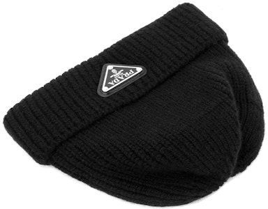 PRADA Topi Rajut Cashmere dengan Logo Patch - Hitam. UMD489_3IM_F0002_S_211 Details for PRADA Topi Rajut Cashmere dengan Logo Patch - Hitam. UMD489_3IM_F0002_S_211