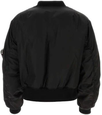 PRADA 休閒寬鬆版拉鍊棒球領夾克 黑色 SGB903S222-1WQ8-F0002 Lookbook PRADA 休閒寬鬆版拉鍊棒球領夾克 黑色 SGB903S222-1WQ8-F0002