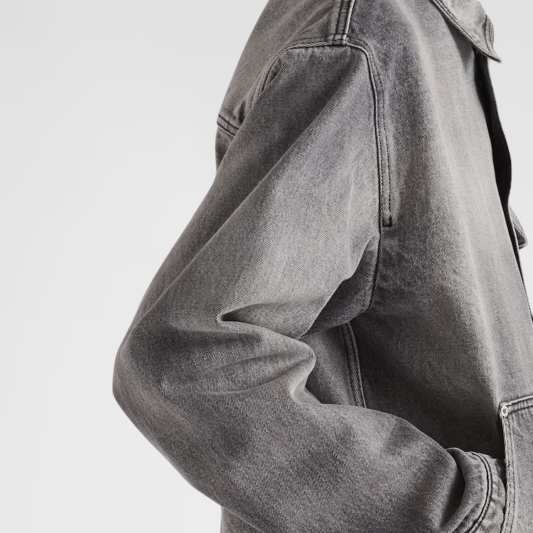 Purchase Chaqueta Casual de Mezclilla Gris de Prada con Botón Simple. GEB231-13B4-F01AY-S-232