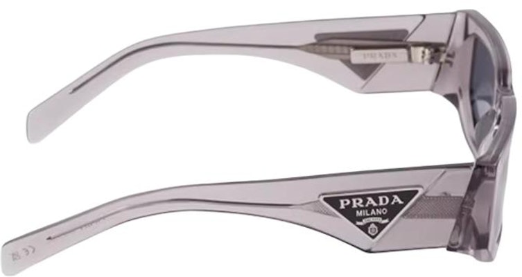 PRADA Cermin Mata Ungu Segi Empat dengan Logo Segitiga Metal. SPR09Z_E18S_FE09T_C_A055 Purchase PRADA Cermin Mata Ungu Segi Empat dengan Logo Segitiga Metal. SPR09Z_E18S_FE09T_C_A055