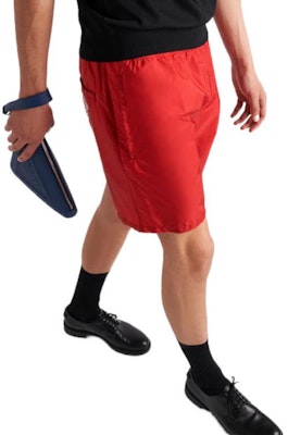 프라다 리나일론 솔리드 스윔 숏츠 레드 UB333107L-F0011-S-221 Purchase 프라다 리나일론 솔리드 스윔 숏츠 레드 UB333107L-F0011-S-221