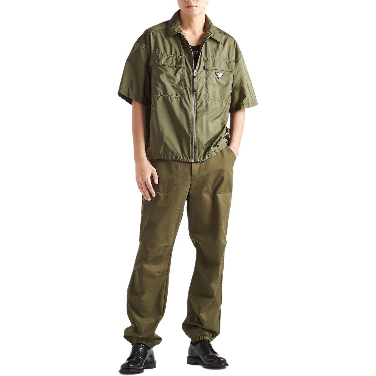 Lookbook PRADA 短袖輕量再生尼龍拉鍊襯衫 綠色款 SC758-1WQ9-F0161-S-OOO