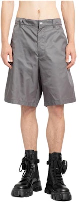 PRADA 純色拉鍊休閒短褲 灰色 SPH292-1WQ8-F0D65-S-222 Buy PRADA 純色拉鍊休閒短褲 灰色 SPH292-1WQ8-F0D65-S-222