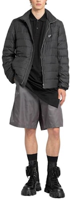 PRADA 純色拉鍊休閒短褲 灰色 SPH292-1WQ8-F0D65-S-222 Lookbook PRADA 純色拉鍊休閒短褲 灰色 SPH292-1WQ8-F0D65-S-222