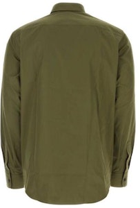 普拉达 绿色长袖翻领实心徽标衬衫 UCN549-1XV2-F0161-S-OOO Lookbook 普拉达 绿色长袖翻领实心徽标衬衫 UCN549-1XV2-F0161-S-OOO