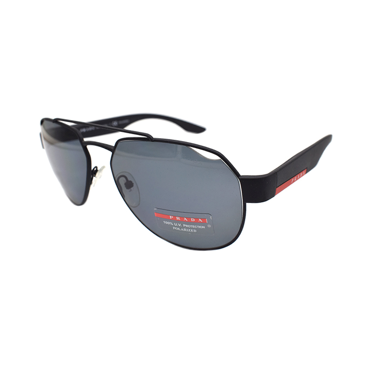 Lookbook PRADA SPS57U 偏光太陽眼鏡 黑色不規則鏡框 假日限定版 SPS57U DG0-5Z1