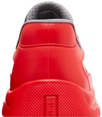 普拉达美国杯“软胶 - 红色” 4E6500-3LLJ-F0011 Sizing 普拉达美国杯“软胶 - 红色” 4E6500-3LLJ-F0011