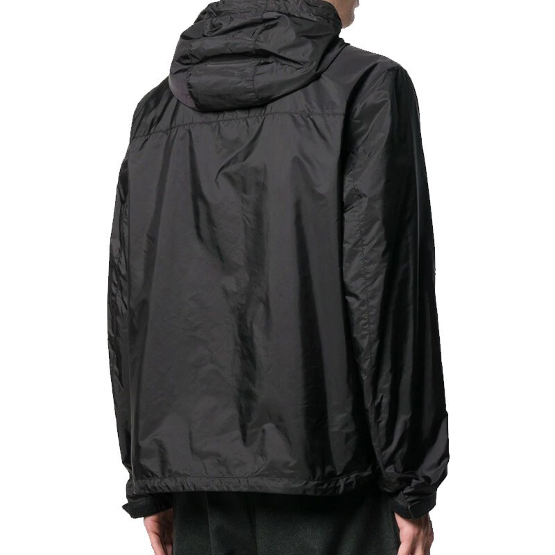 Sizing PRADA Black Logo Hooded Jacket SGB119-Q04-F0002