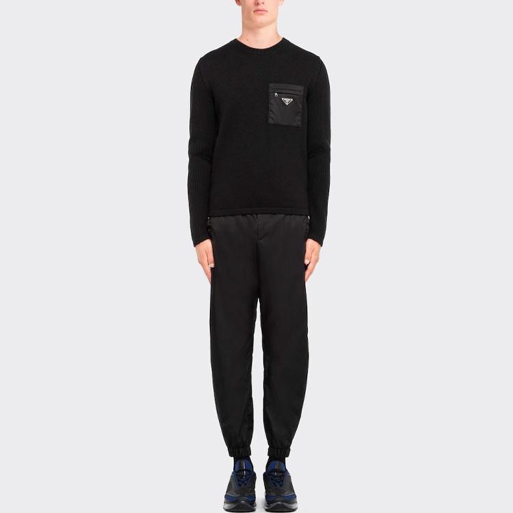 Lookbook プラダ ブラック ロゴプリント ウール ニット セーター クルーネック 長袖 UMB049-1W4X-F0002-S-202