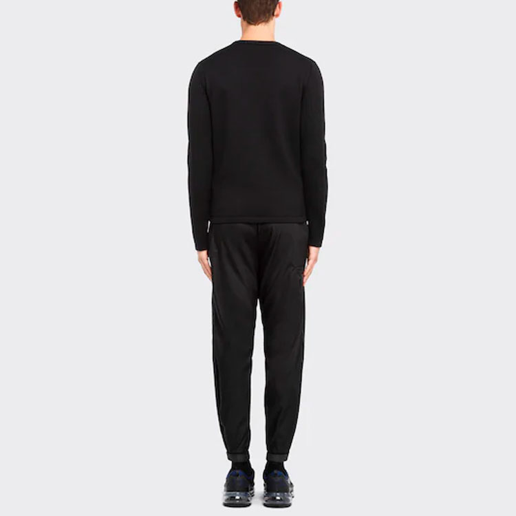 Shop プラダ ブラック ロゴプリント ウール ニット セーター クルーネック 長袖 UMB049-1W4X-F0002-S-202