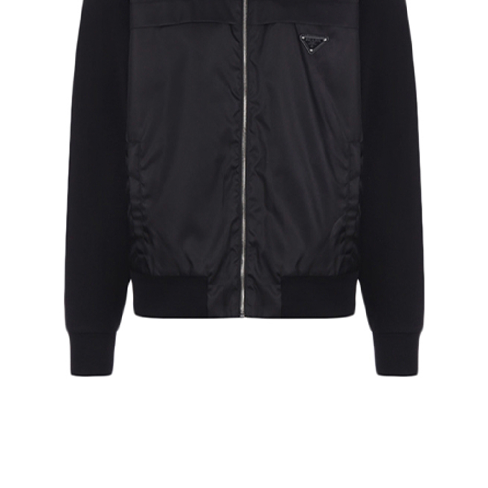 Sizing PRADA Black Logo Zip-Up Hooded Jacket. UJL070-1R4H-F0806-S-202