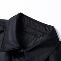 Sizing PRADA Kemeja Hitam Lengan Panjang Longgar Kancing Depan Pria. SC548-1WQ8-F0002-S-212