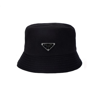 Sombrero de Cubo PRADA Negro de Tela Sarga con Logo Triángulo para Hombre. 2HC137-2DXI-F0002 Buy Sombrero de Cubo PRADA Negro de Tela Sarga con Logo Triángulo para Hombre. 2HC137-2DXI-F0002