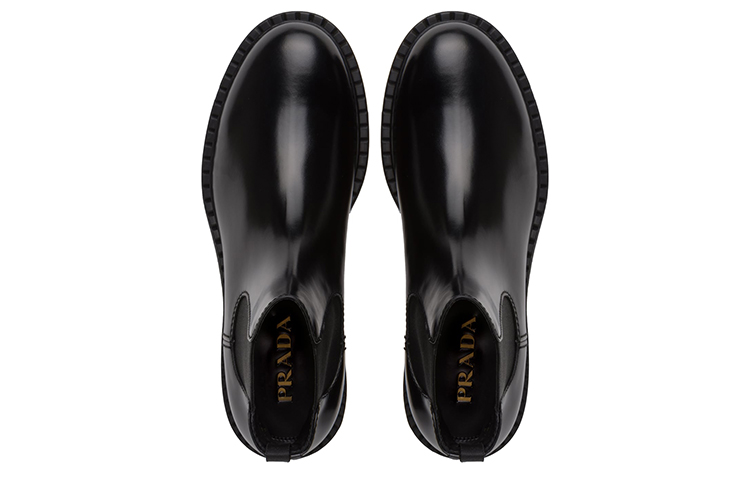 Lookbook Prada Chelsea Boot aus gebürstetem Kalbsleder ''Schwarz'' 2TE168-P39-F0002