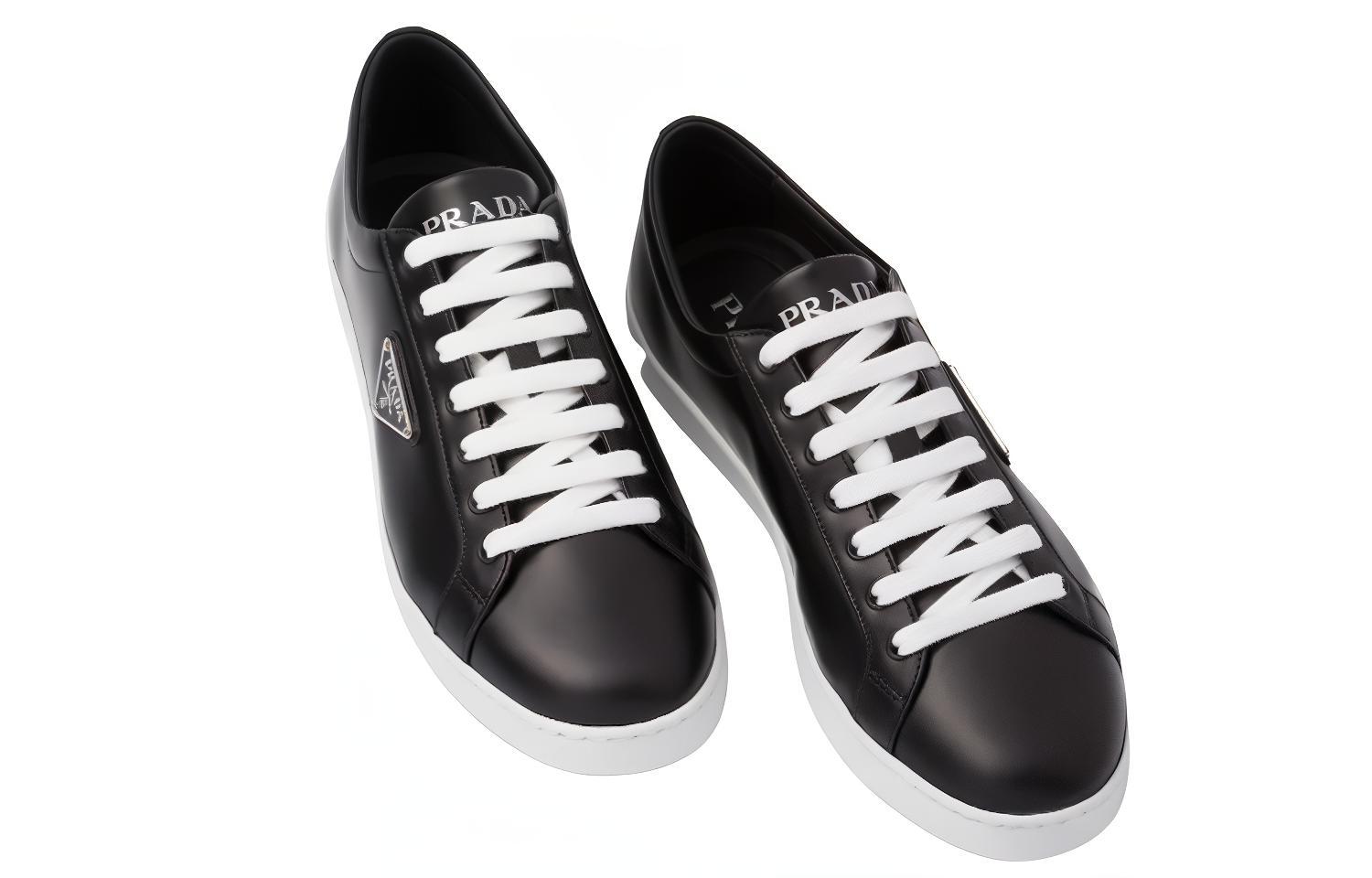 Lookbook 프라다 브러시드 가죽 스니커즈 '블랙' 2EE376_3F0E_F0632