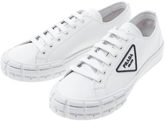 Prada Cassetta Wheel Rendah 'Putih' 2EG407-A21-F0964 Lookbook Prada Cassetta Wheel Rendah 'Putih' 2EG407-A21-F0964