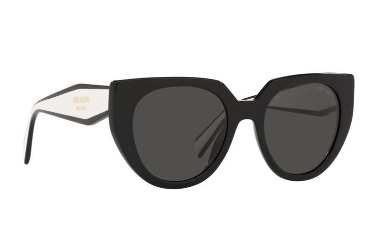 Lookbook Cermin Mata Cat-Eye PRADA Hitam Putih Unisex Sedia Preskripsi PR14WS09Q5S0