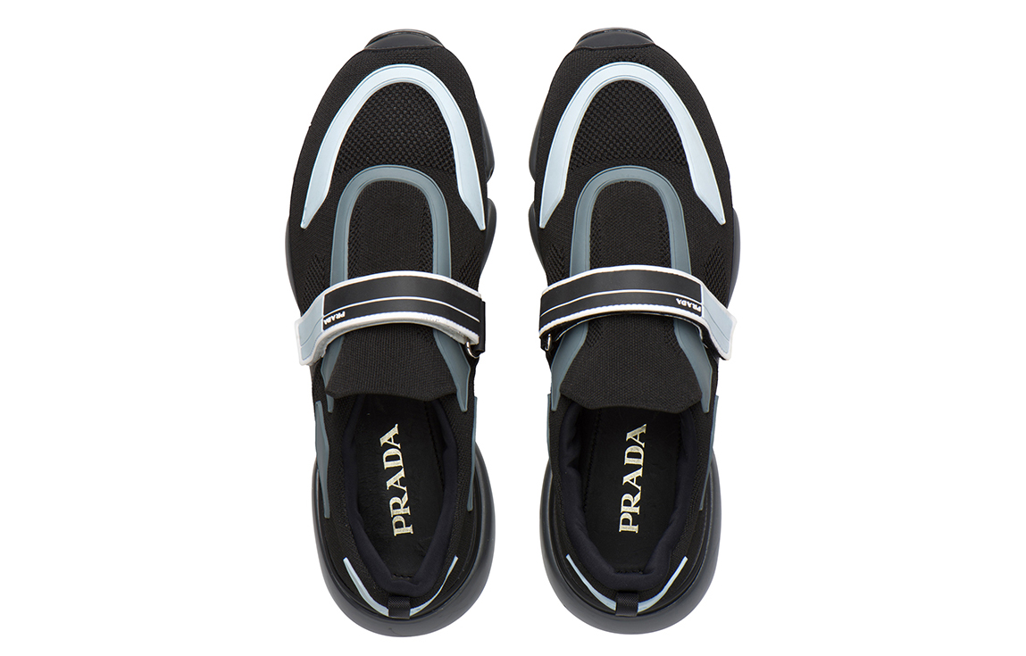 Shop 프라다 클라우드버스트 블랙/베이비블루 2OG0641OUF-F0928