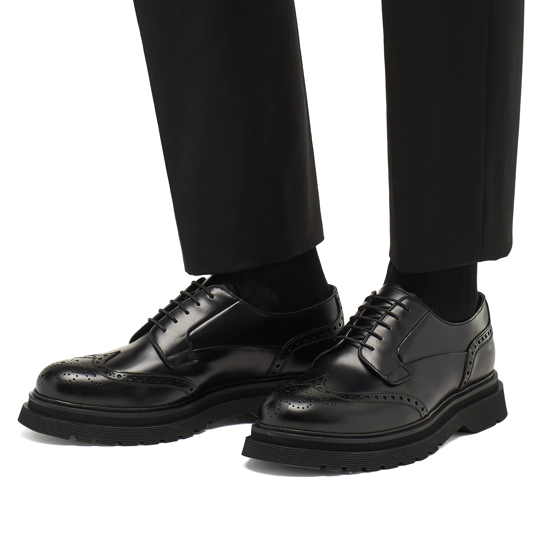 Purchase 普拉達 磨砂牛皮革系帶鞋 黑色