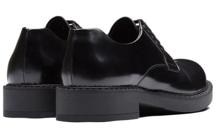 Lookbook Prada Derby 'Kulit Hitam Mengkilap' 2EE345_055_F0002