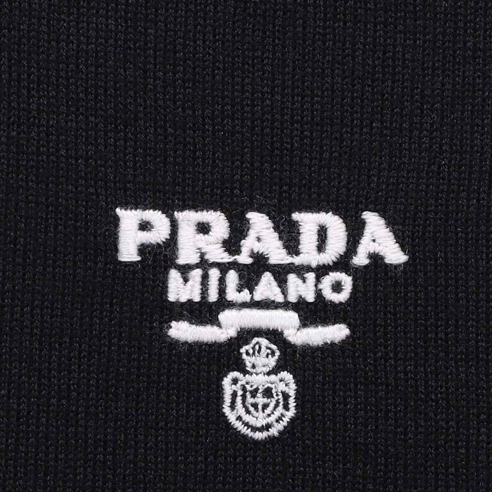 Sizing PRADA FW21 Black Wool Crewneck Pullover Sweater UMB264-S212-1ZLE-F0002
