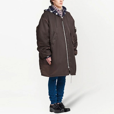 PRADA FW21 Brown Logo Pocket Plain Hoodie Jacket for Men. SGB896S2121WQ8-F0AA3 Purchase PRADA FW21 Brown Logo Pocket Plain Hoodie Jacket for Men. SGB896S2121WQ8-F0AA3