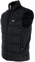 Shop PRADA FW21 黑色羽絨拉鍊背心 SGX033-1WQ9-F0806
