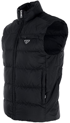 PRADA FW21 Padded Zip-Up Vest Hitam SGX033-1WQ9-F0806 Shop PRADA FW21 Padded Zip-Up Vest Hitam SGX033-1WQ9-F0806