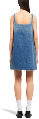 普拉达 FW21 固定标志蓝色牛仔吊带A字连衣裙 GFA122-1ZAB-F0008-S-212 Shop 普拉达 FW21 固定标志蓝色牛仔吊带A字连衣裙 GFA122-1ZAB-F0008-S-212