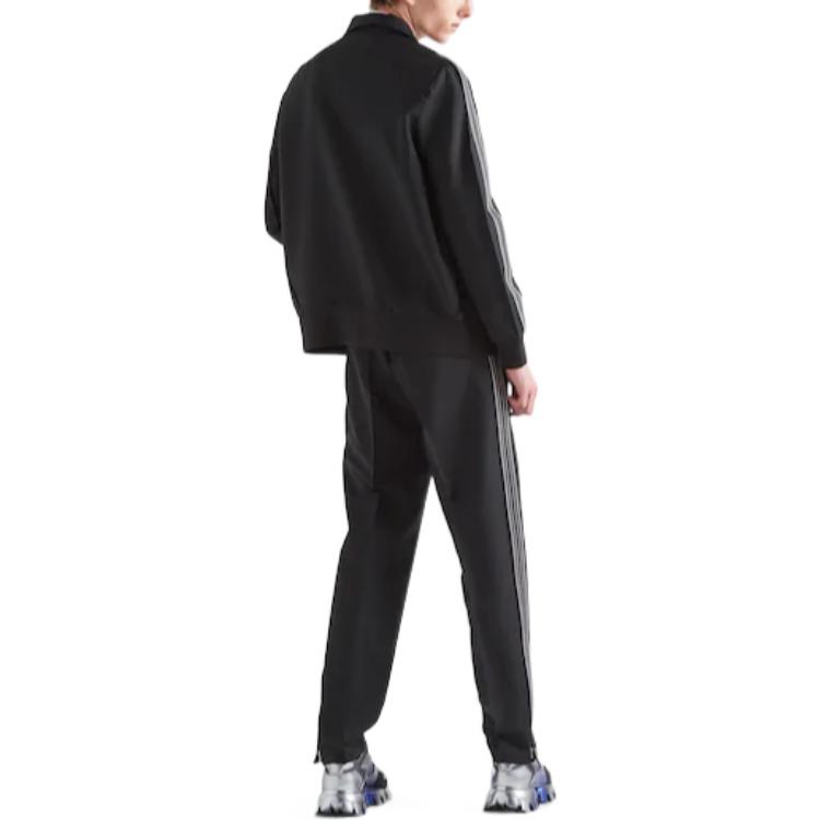 Shop PRADA FW22 Seluar Hitam Kasual Potongan Lurus dengan Butang Tersembunyi. SPH261-G54-F0002-S-231