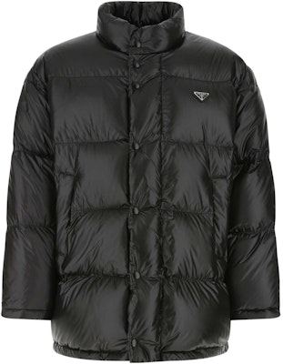 PRADA FW22 黑色立領拉鍊羽絨外套 SGC076-11A9-F0002-S-222 Order PRADA FW22 黑色立領拉鍊羽絨外套 SGC076-11A9-F0002-S-222