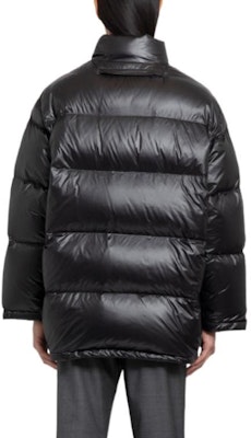 PRADA FW22 黑色立領拉鍊羽絨外套 SGC076-11A9-F0002-S-222 Purchase PRADA FW22 黑色立領拉鍊羽絨外套 SGC076-11A9-F0002-S-222