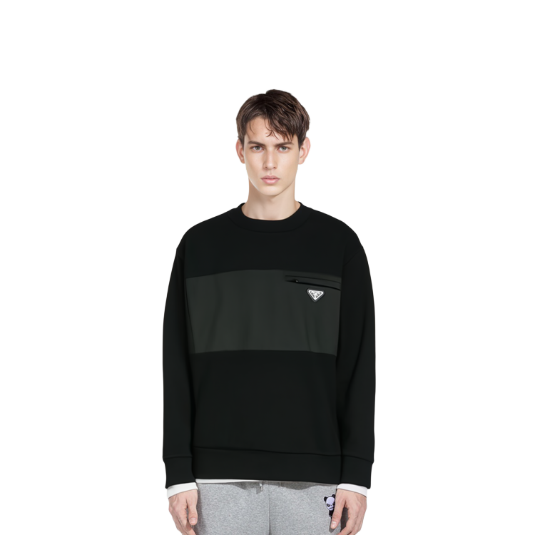 Shop 普拉达 FW22 黑色标志长袖圆领卫衣. UJL096-11JE-F0806-S-222