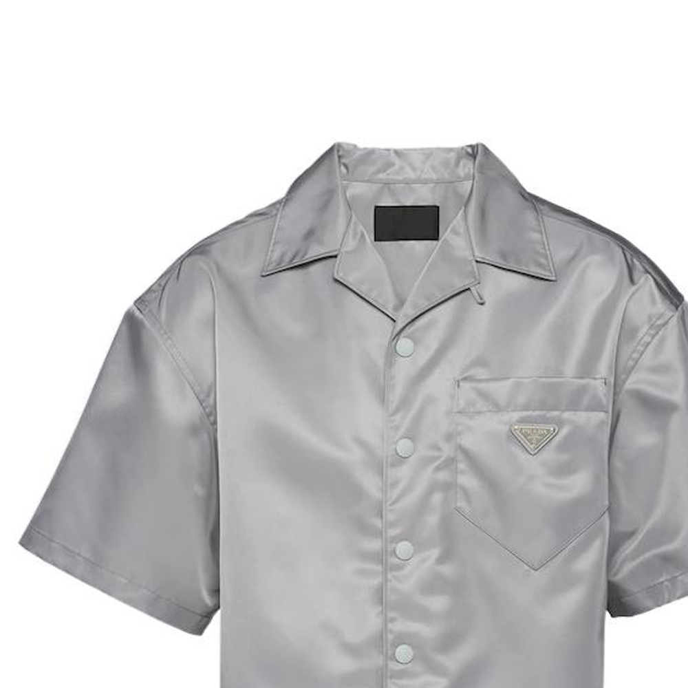Purchase 프라다 FW22 그레이 선블록 셔츠 가슴 포켓 로고. SC513-1WQ8-F0K44-S-202
