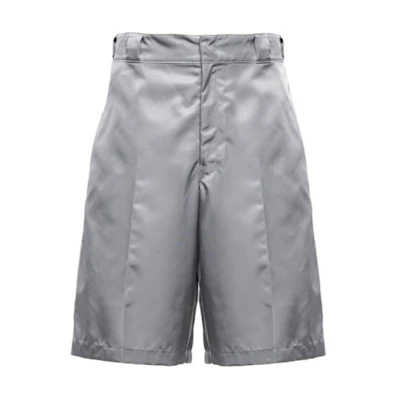 PRADA FW22 Grey Solid Loose Fit Bermuda Casual Shorts. SPG32-1WQ8-F0K44-S-182