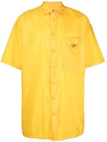 프라다 FW22 옐로우 로고 포켓 싱글 브레스티드 선 프로텍션 셔츠 SC602-1WQ9-F0AG4 Order 프라다 FW22 옐로우 로고 포켓 싱글 브레스티드 선 프로텍션 셔츠 SC602-1WQ9-F0AG4