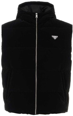 普拉达 FW23 黑色高领拉链无袖羽绒夹克 SGC408-13IM-F0002-S-232 Order 普拉达 FW23 黑色高领拉链无袖羽绒夹克 SGC408-13IM-F0002-S-232