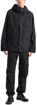 PRADA FW23 ブラック 無地 ロゴ フーディージャケット SGC557-14I2-F0002-SOOO Lookbook PRADA FW23 ブラック 無地 ロゴ フーディージャケット SGC557-14I2-F0002-SOOO