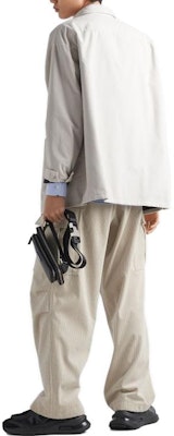 PRADA FW23 純色尖領休閒長袖襯衫 米白色 SC556-1JHC-F0K74-S-221 Shop PRADA FW23 純色尖領休閒長袖襯衫 米白色 SC556-1JHC-F0K74-S-221