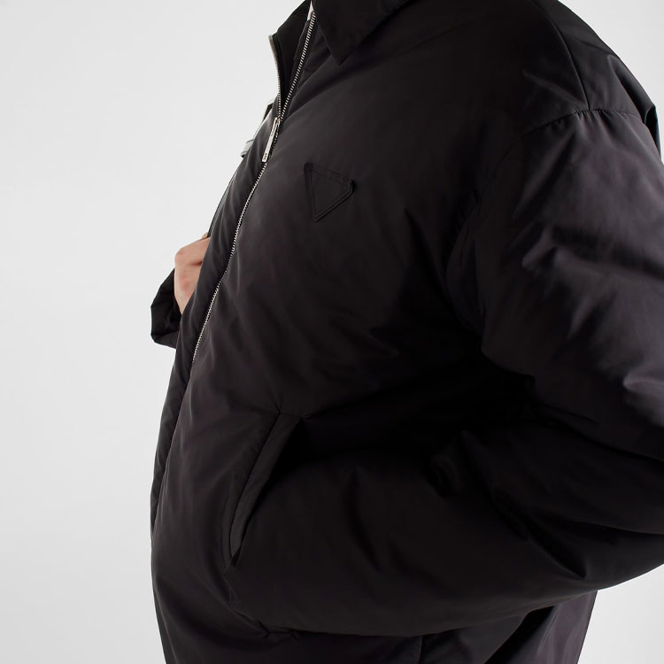 Details for PRADA FW24 男士黑色寬鬆三角標棉質外套. SGC691-1WQ9-F0002-S-OOO