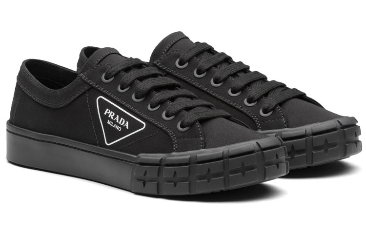Lookbook Prada Gabardina Wheel Low 'Negro' 2EG302-GUD-F0002
