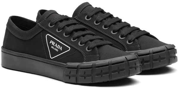 프라다 가바딘 휠 로우 '블랙' 2EG302-GUD-F0002 Lookbook 프라다 가바딘 휠 로우 '블랙' 2EG302-GUD-F0002