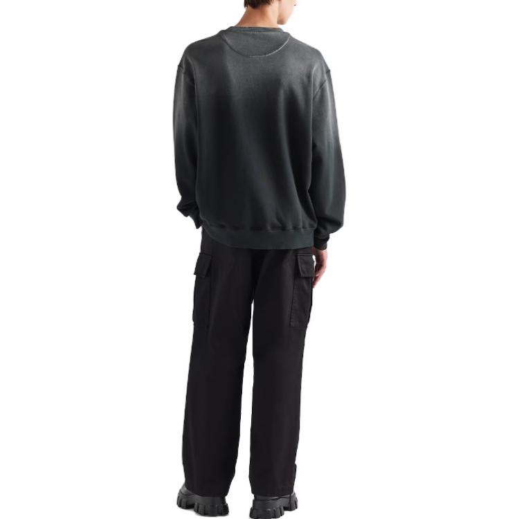 Shop 普拉达渐变标志宽松版黑色男士卫衣 UJL26A-13BG-F0002-S-232