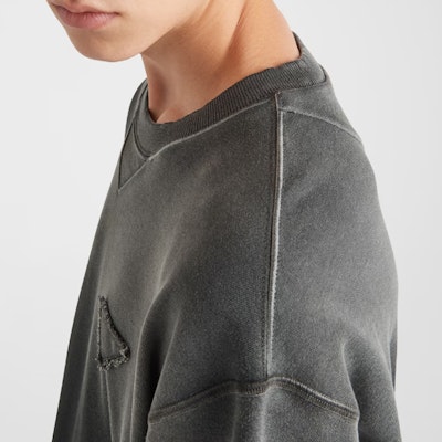 普拉达渐变标志宽松版黑色男士卫衣 UJL26A-13BG-F0002-S-232 Details for 普拉达渐变标志宽松版黑色男士卫衣 UJL26A-13BG-F0002-S-232