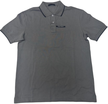 PRADA 灰色条纹标志领短袖POLO衫 SJN256-322-F0BW9 Shop PRADA 灰色条纹标志领短袖POLO衫 SJN256-322-F0BW9
